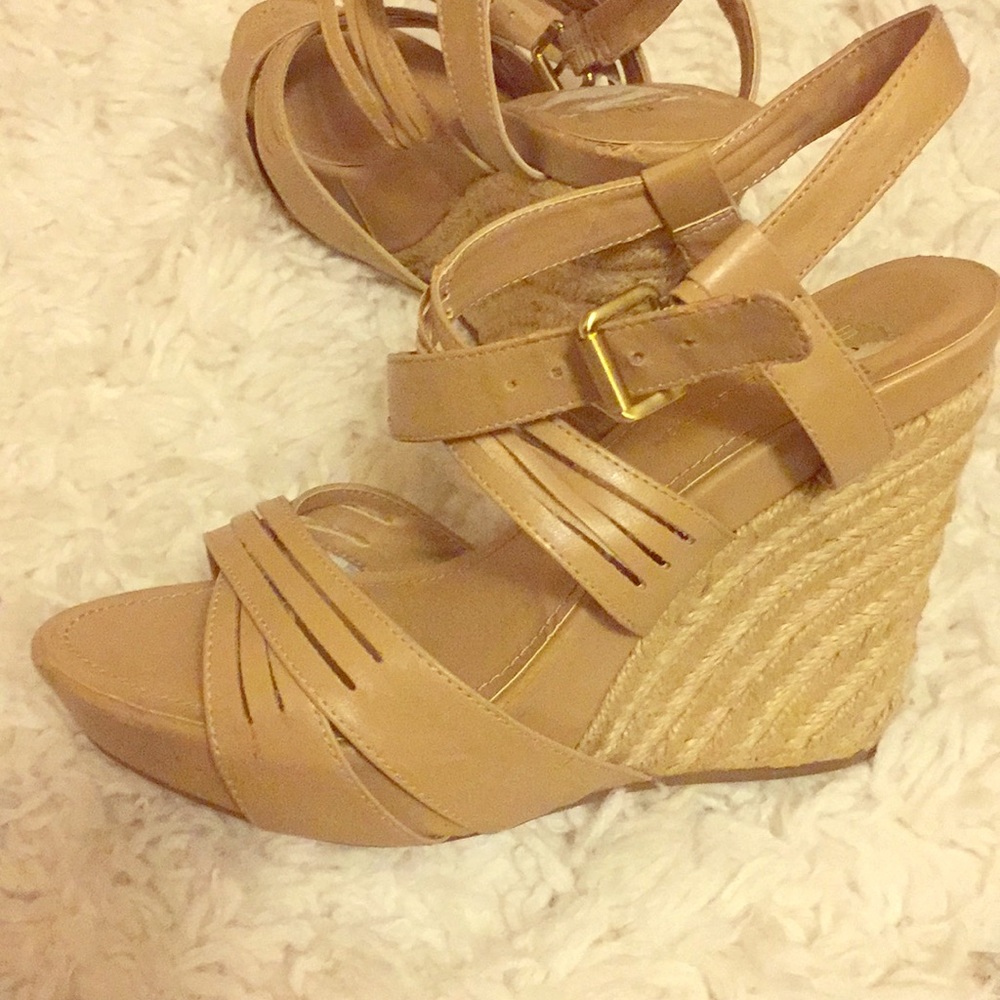 BCBG 7 1/2 Sandals